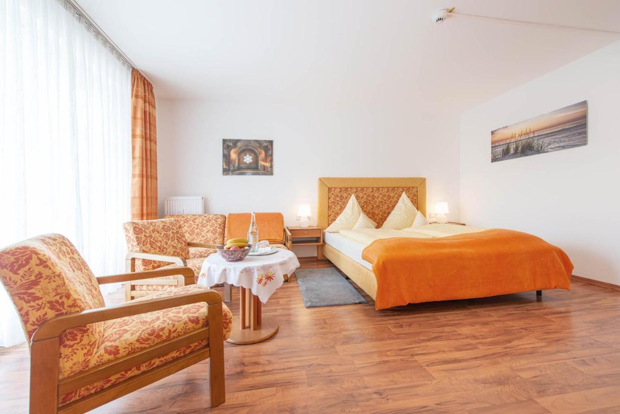 Hotel Garni Lichtquelle บาดฟึสซิง ภายนอก รูปภาพ