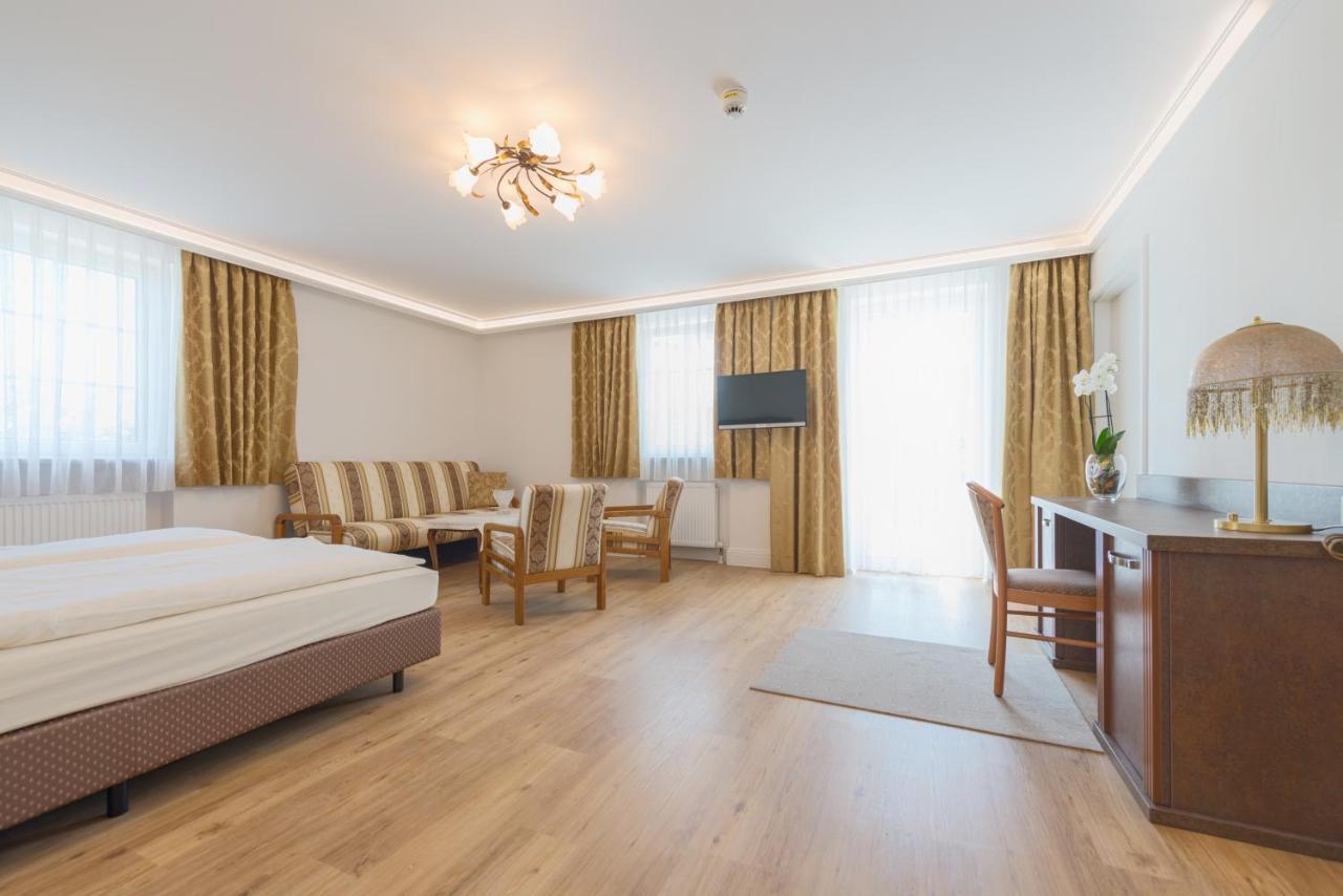 Hotel Garni Lichtquelle บาดฟึสซิง ภายนอก รูปภาพ