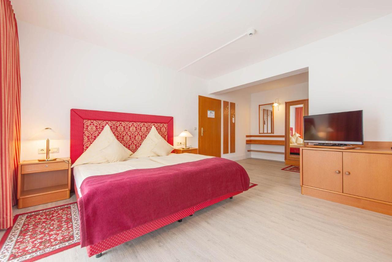 Hotel Garni Lichtquelle บาดฟึสซิง ภายนอก รูปภาพ